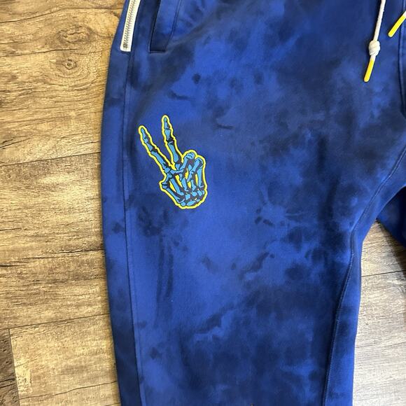 nike peace love and basketball sweatpants